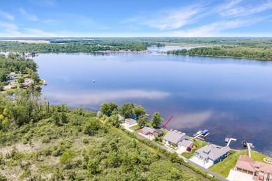 This 2-BD 2-BA 1,200-sq-ft home on a .28-acre lot w/ 90 ft of - photo 26