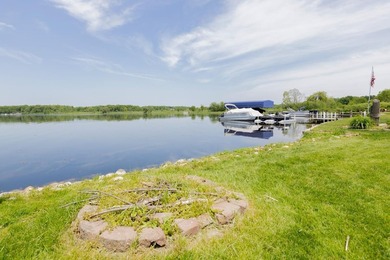 This 2-BD 2-BA 1,200-sq-ft home on a .28-acre lot w/ 90 ft of - photo 30