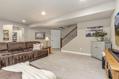 Welcome to this beautifully upgraded Bridgewater home offering 5 - photo 32
