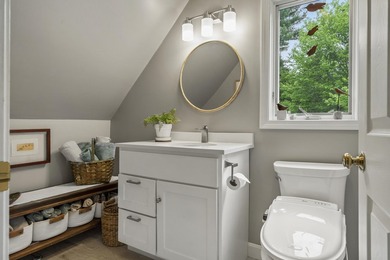 Welcome to this well-maintained, bright, and inviting home - photo 39