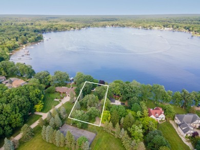 Lake Home For Sale in Pinckney, Michigan