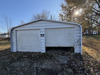 Opportunity awaits with this 4-bedroom, 1-bath home located in - photo 8