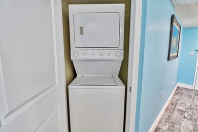 Freshly remodeled, updated unit on the 11th floor with amazing