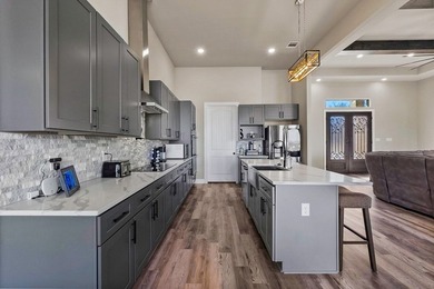 Welcome to this beautifully designed 4-bedroom, 2-bath home in - photo 19