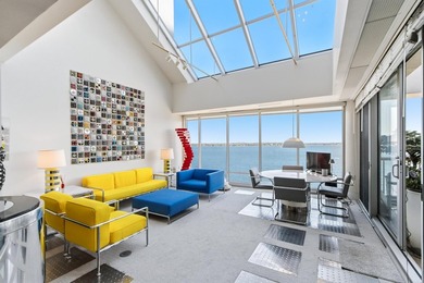 Architect-owned dual-level penthouse offers a serene retreat - photo 20
