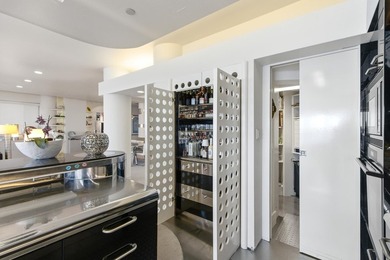 Architect-owned dual-level penthouse offers a serene retreat - photo 22