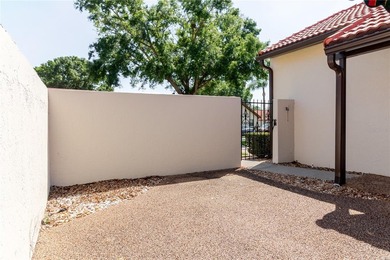 PRICE REDUCTION - Enjoy the relaxed pace of Florida living in - photo 23