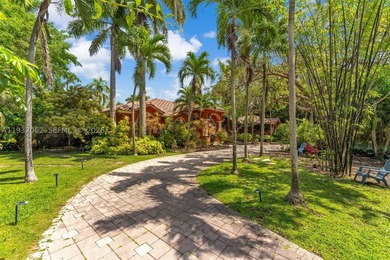 Located on a quiet street in the heart of Pinecrest, this - photo 5