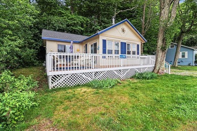 Charming, turnkey cottage with beautiful views of Hamlin Lake! - photo 3