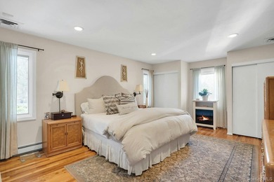 Fabulous 4 bedroom ranch in the heart of Village on the Hill - photo 33