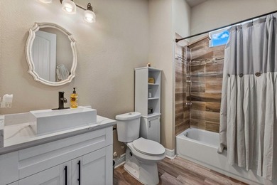 Welcome to this beautifully designed 4-bedroom, 2-bath home in - photo 34