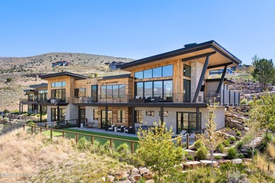 Perched at the high point of a private cul-de-sac in Red Ledges - photo 39