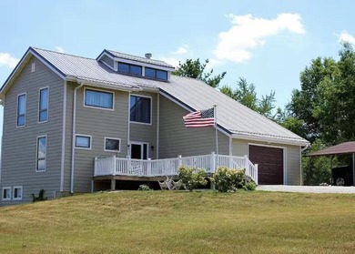 Mark Twain Lake Home For Sale in Stoutsville Missouri
