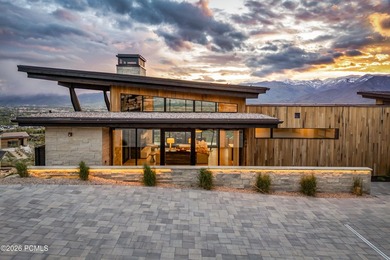 Perched at the high point of a private cul-de-sac in Red Ledges - photo 41
