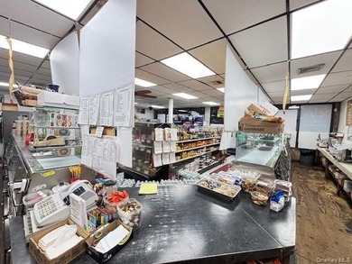 Full service family established business FOOD/MEAT/DELI MARKET - photo 4