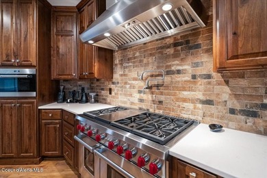 Welcome to this exquisite 2-year-old custom home, nestled in one - photo 21