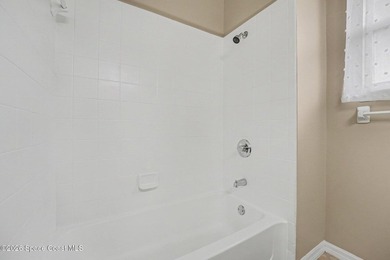 ((( RECENTLY UPDATED & UPGRADED IN VENETIAN VILLAGE ))) Welcome - photo 17