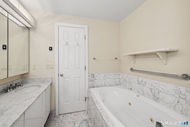 Welcome to 43 Harbor Drive in beautiful Shippan, where coastal - photo 18