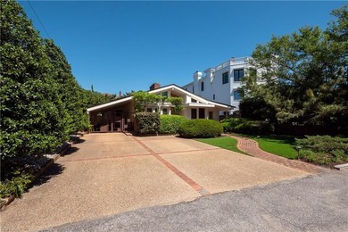 Welcome to this Oceanside, Mid-Century Modern, 3 bed 4.5 bath - photo 2
