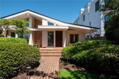 Welcome to this Oceanside, Mid-Century Modern, 3 bed 4.5 bath - photo 3