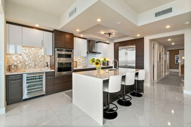 On the 16th floor of Water Club, this impeccably maintained - photo 5