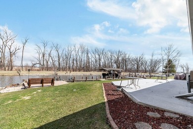 Why buy a place up north when you can live the lake lifestyle - photo 41