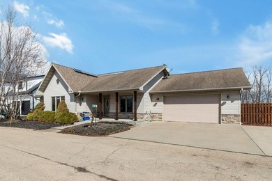 Why buy a place up north when you can live the lake lifestyle - photo 53