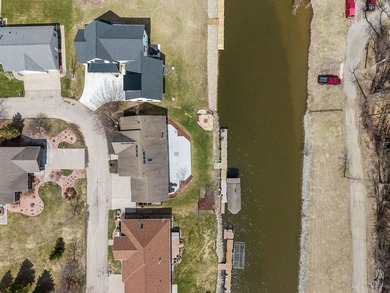 Why buy a place up north when you can live the lake lifestyle - photo 56