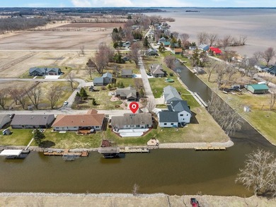 Why buy a place up north when you can live the lake lifestyle - photo 58
