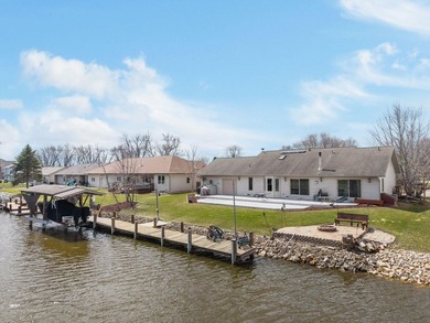 Why buy a place up north when you can live the lake lifestyle - photo 59