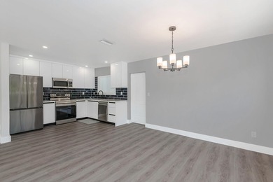 Discover this charming 3-bedroom, 2-bathroom single-family - photo 10