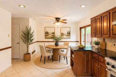 Experience exceptional golf course living in this beautifully - photo 8
