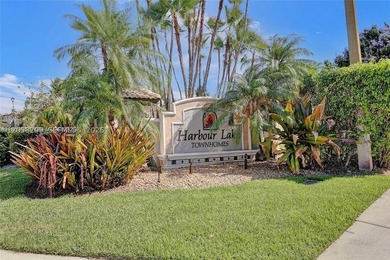 Beautifully maintained 3-bedroom, 2.5-bath townhome in the - photo 11