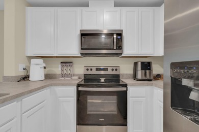 Buena Lago presents the Pearson, a spacious and thoughtfully - photo 17