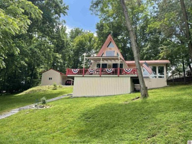 Lake Home For Sale in Cadiz, Kentucky