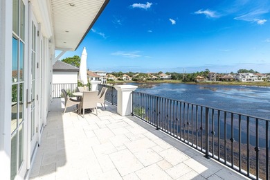 Spectacular lake-front estate, which has been meticulously - photo 55