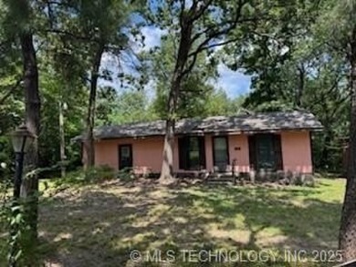 Grand Lake O the Cherokees Home For Sale in Jay Oklahoma