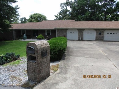 Lake Home For Sale in Cadiz, Kentucky
