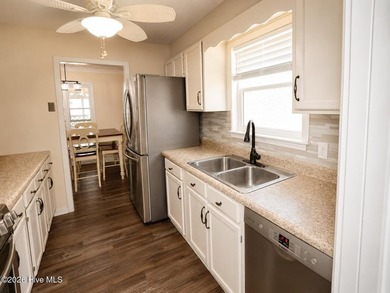 Ultimate Wilmington Freedom: Single-Level Living on 0.45 Acres - photo 12