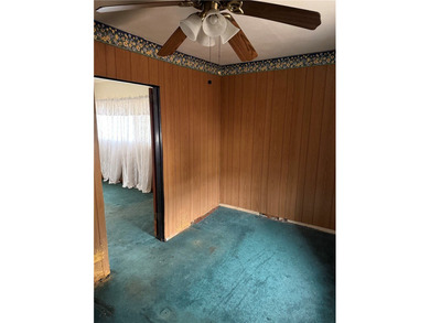 Bungalow-style ranch home situated on a dead-end street. Level - photo 12