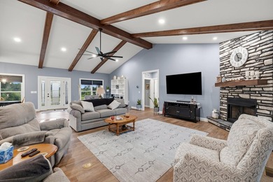 Experience the perfect blend of comfort, style, and country - photo 13