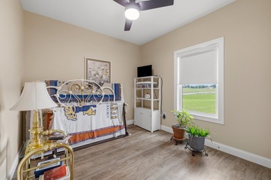 Experience the perfect blend of comfort, style, and country - photo 31