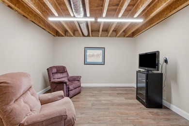 Experience the perfect blend of comfort, style, and country - photo 36