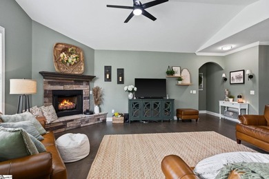 Welcome home to 5 Ryders Way in Taylors! Situated on nearly half - photo 11