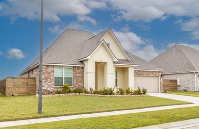 Lake Pontchartrain Home Active Under Contract in Slidell Louisiana