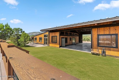 STUNNING LUXURY RETREAT! This captivating legacy ranch is just - photo 28