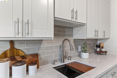 Top floor sun-splashed 2 Bedroom and 1 bath updated condo is - photo 5