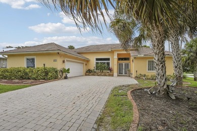 Beautiful CBS home in a no HOA Port Saint Lucie - photo 8