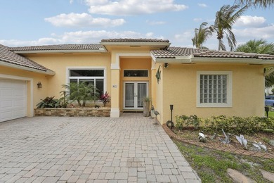 Beautiful CBS home in a no HOA Port Saint Lucie - photo 9