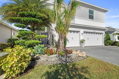 Welcome to this meticulously designed 5-bedroom, 4-bathroom - photo 3
